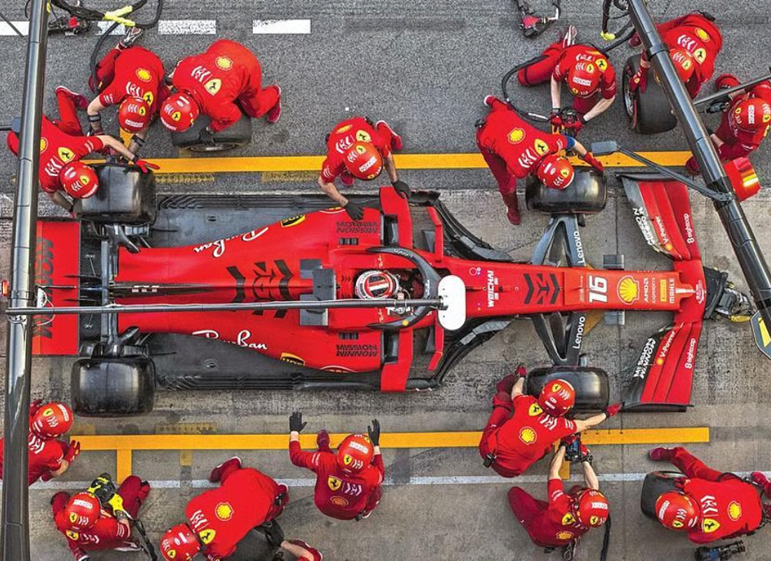 formula_one_vip_experiences_KnQ3F9V7.png