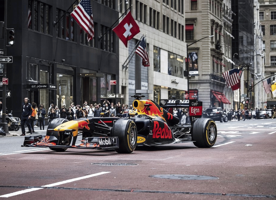 formula_one_vip_experiences_mwb1P9V6.png