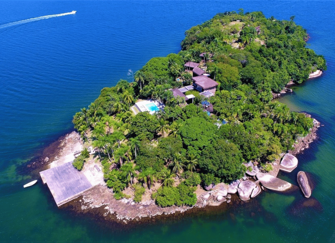 private_island_getaways_2UrBXqu5.png
