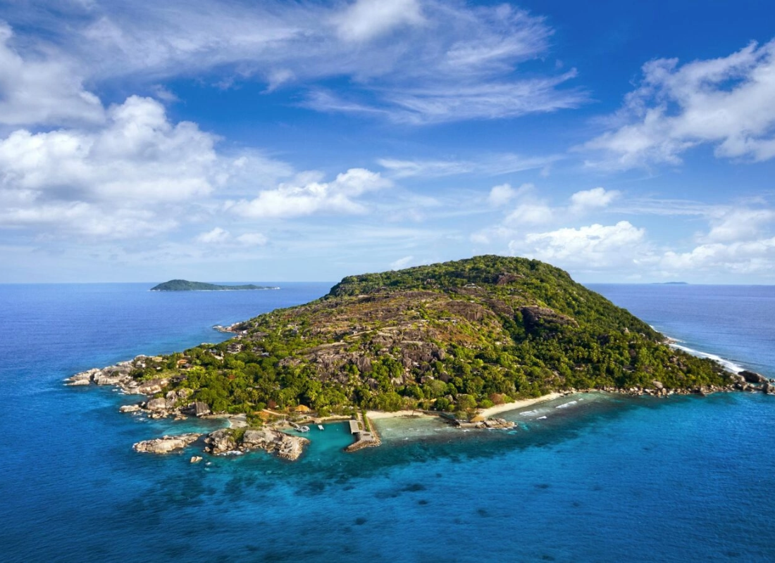 private_island_getaways_kQzoDdxw.png