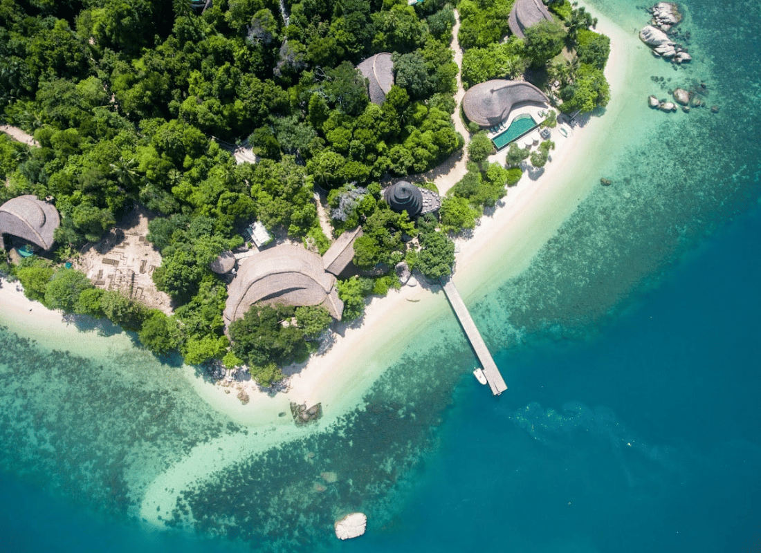 private_island_getaways_zneHjOQO.png