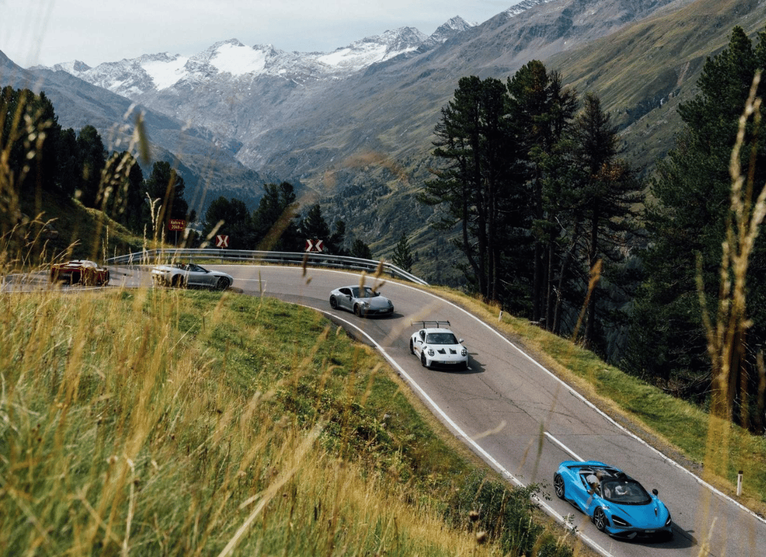 supercar_&_hypercar_road_tours_FObjkYIw.png