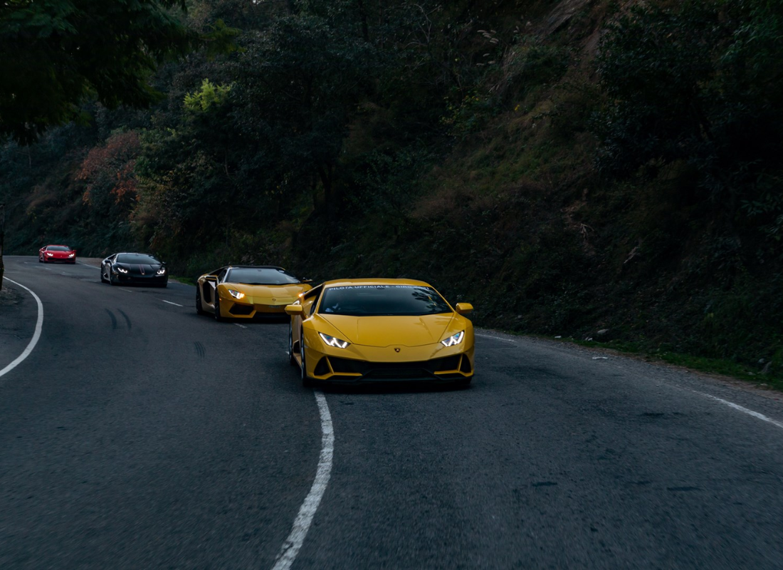 supercar_&_hypercar_road_tours_IPMVyQGL.png