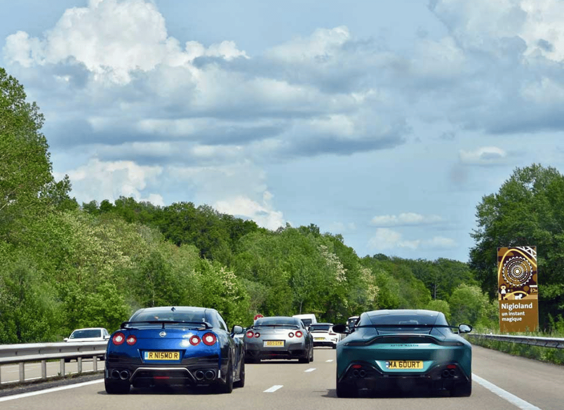 supercar_&_hypercar_road_tours_TInxwxSC.png