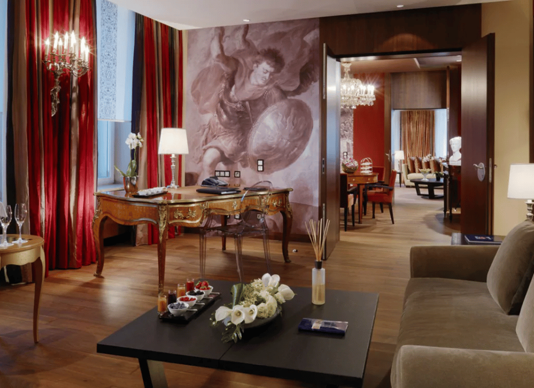 ultra-luxury_hotel_&_resort_stays_Wro6ayCZ.png