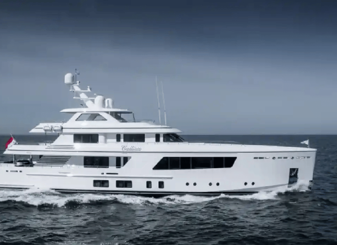 yacht_sales_&_acquisition_UNsUr2du.png