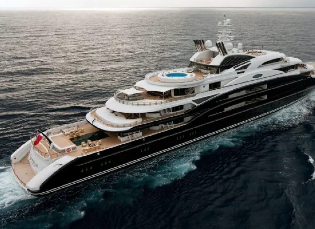 yacht_sales_&_acquisition_YV3eDDqI.png