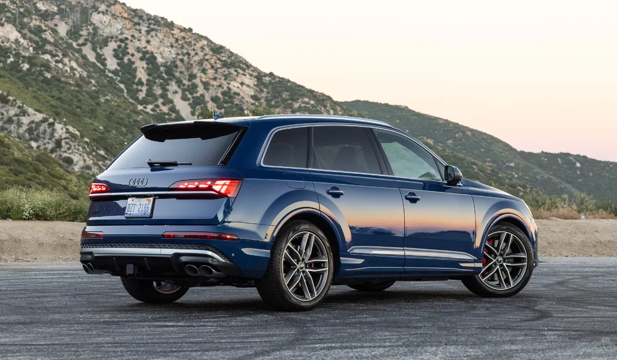 audi_-_sq7_prestige_-_best_car_rentals_-_best_preowned_car_-_exclusive_concierge_club.webp