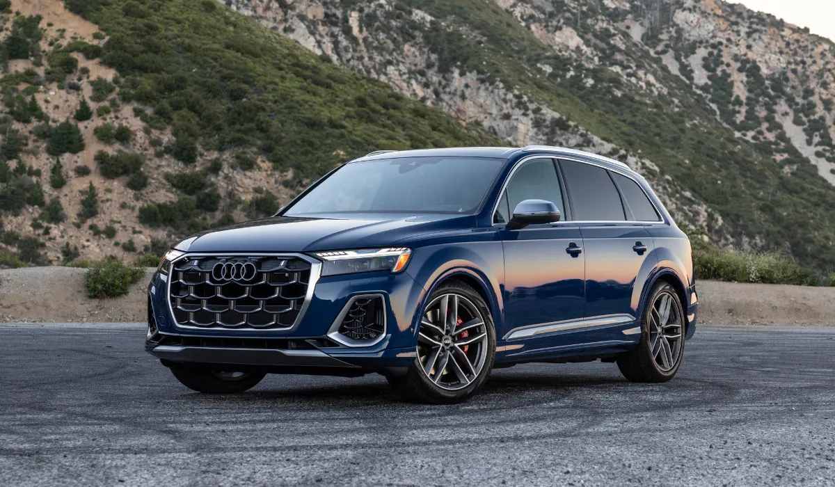 audi_-_sq7_prestige_-_luxury_car_rentals_-_preowned_luxury_car_-_exclusive_concierge_club.webp