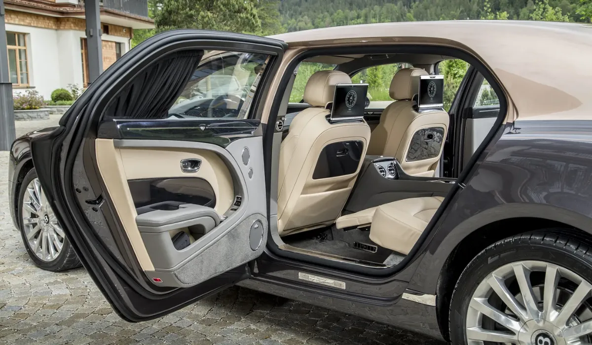 bentley_-_mulsanne_-_luxury_sedan_car_rentals_-_preowned_sedan_car_-_exclusive_concierge_club.webp