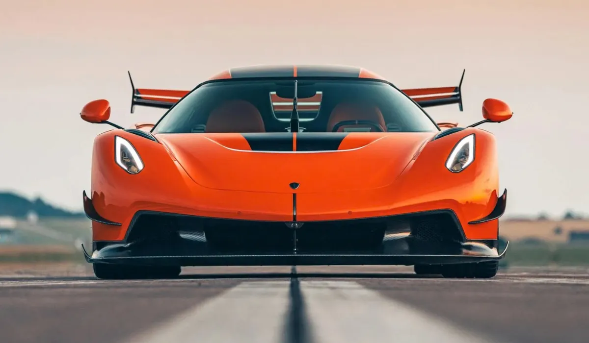 koenigsegg_jesko_attack_luxury_car_rentals_preowned_luxury_car_exclusive_concierge_club.webp