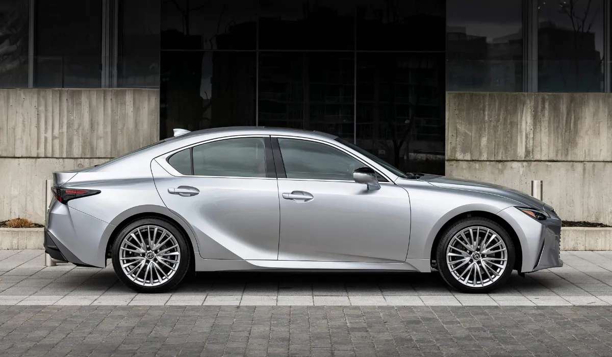 lexus_is_350_f_sport_luxury_sedan_car_rentals_preowned_sedan_car_exclusive_concierge_club.webp