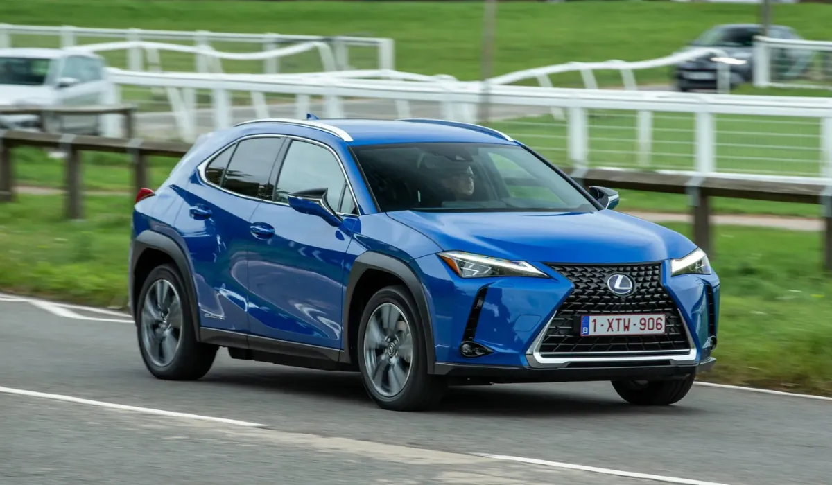 lexus_ux_300e_luxury_car_rentals_preowned_luxury_car_exclusive_concierge_club.webp