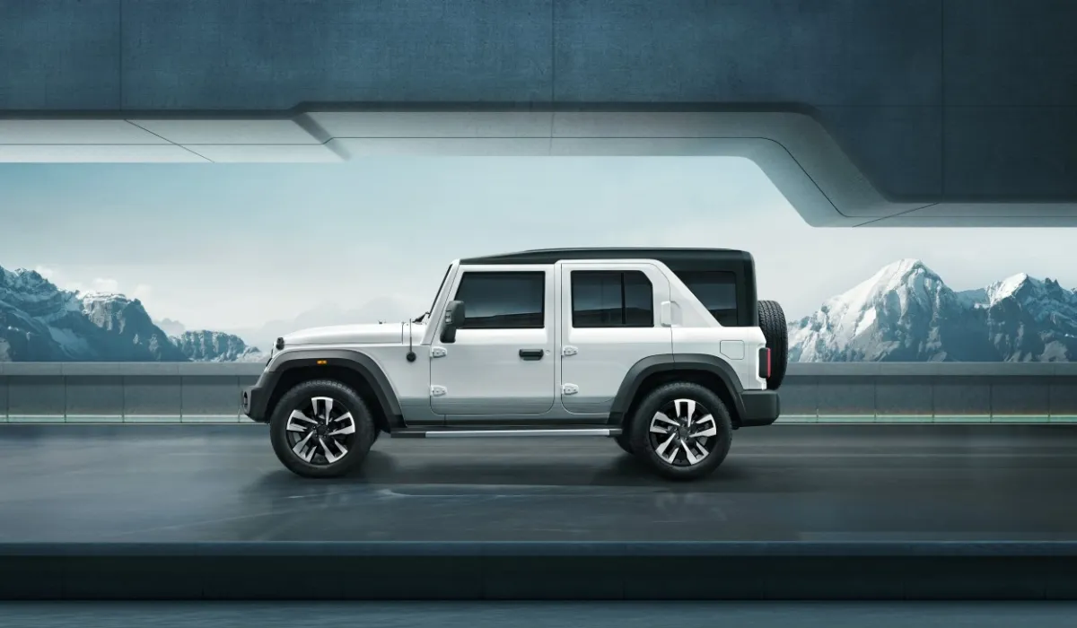 mahindra_thar_roxx_lx_diesel_4x4_luxury_suv_car_rentals_preowned_suv_car_exclusive_concierge_club.webp