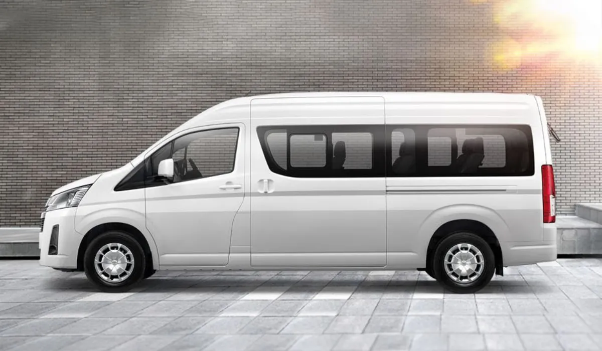 toyota_commuter_gl_grandia_best_luxury_van_rentals_best_preowned_luxury_van_exclusive_concierge_club.webp